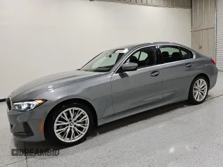2024 BMW 3 Series 330i z VIN 3MW69FF03R8E05831, wystawiony jako Copart lot #59636535 z przebiegiem 37 718 mil mil oraz Czysty tytuł • Clean title. Historia ofert i sprzedaży dostępna na DreamBid. Obrazek 1.