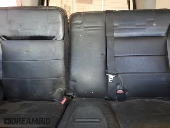 2005 Ford Escape Limited с VIN 1FMCU94125KB93798, выставлен на аукционе Copart как лот 54359995 с пробегом 381 910 миль миль и Списание • Salvage title. История ставок и продаж доступна на DreamBid. Изображение 10.