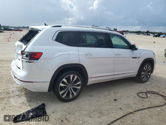 2023 Volkswagen Atlas SEL Premium R-Line with VIN 1V2FR2CA4PC520760, listed as a Copart auction lot 71956294 with 31,164 mi miles and Salvage title. Bid and sale history available at DreamBid. Image 3.