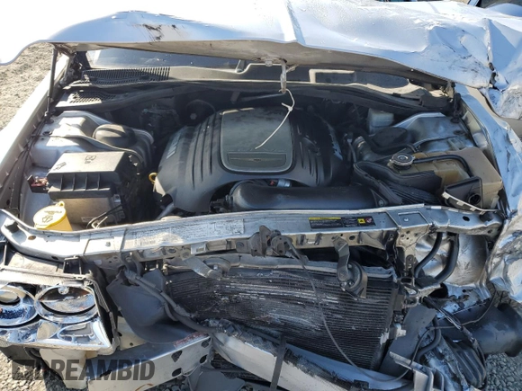 2005 Chrysler 300 C with VIN 2C3AA63H15H674199, listed as a Copart auction lot 47628215 with 154,052 mi miles and Salvage Title. Bid and sale history available at DreamBid. Image 13.