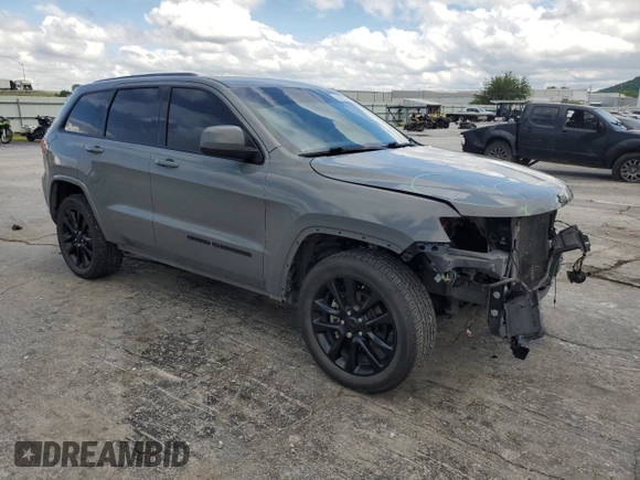 2020 Jeep Grand Cherokee Laredo E with VIN 1C4RJEAG5LC392215, listed as a Copart auction lot 55935375 with 139,724 mi miles and Salvage title. Bid and sale history available at DreamBid. Image 4.