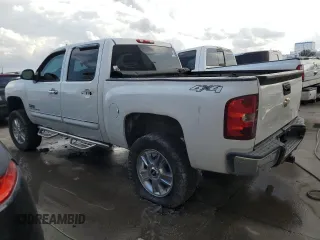 2013 Chevrolet Silverado 1500 LT with VIN 3GCPKSE79DG114204, listed as a Copart auction lot 44384635 with 223,506 mi miles and Salvage Title. Bid and sale history available at DreamBid. Image 2.