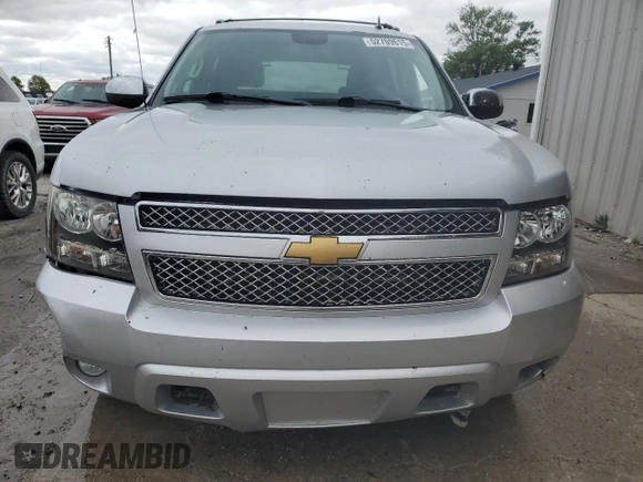 2013 Chevrolet Avalanche LS with VIN 3GNMCEE04DG325726, listed as a Copart auction lot 52709615 with 98,991 mi miles and Salvage title. Bid and sale history available at DreamBid. Image 5.