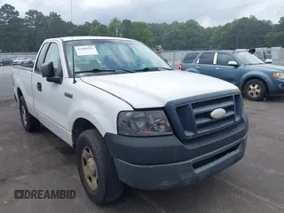 2007 Ford F-150 XL z VIN 1FTRF12257KC11851, wystawiony jako IAAI lot #42309511 z przebiegiem 357 012 mil mil oraz . Historia ofert i sprzedaży dostępna na DreamBid. Obrazek 1.