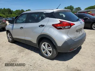 2020 Nissan Kicks S z VIN 3N1CP5BV6LL506957, wystawiony jako Copart lot #56199275 z przebiegiem 32 686 mil mil oraz Szkoda całkowita • Salvage title. Historia ofert i sprzedaży dostępna na DreamBid. Obrazek 2.