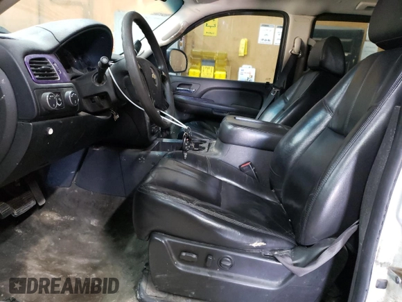 2008 Chevrolet Tahoe 3LT with VIN 1GNFK13058R268675, listed as a Copart auction lot 56249765 with 210,007 mi miles and Clean title. Bid and sale history available at DreamBid. Image 7.