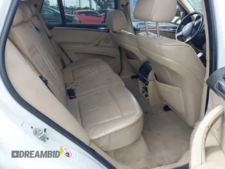 2007 BMW X5 3.0si with VIN 5UXFE43597LY81203, listed as a IAAI auction lot 41943214 with 178,497 mi miles. Bid and sale history available at carsss.com. Image 8.