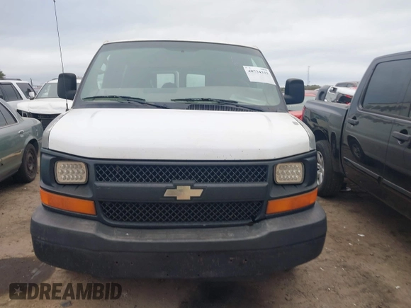 2007 Chevrolet City Express Cargo z VIN 1GCFG15ZX71236419, wystawiony jako IAAI lot #40734333 z przebiegiem 234 948 mil mil oraz . Historia ofert i sprzedaży dostępna na DreamBid. Obrazek 12.