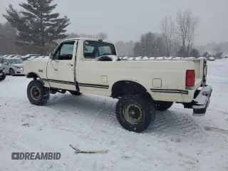1989 Ford F-250 with VIN 1FTHF26H1KLA36131, listed as a Copart auction lot 44291385 with 85,183 mi miles and Clean Title. Bid and sale history available at carsss.com. Image 2.