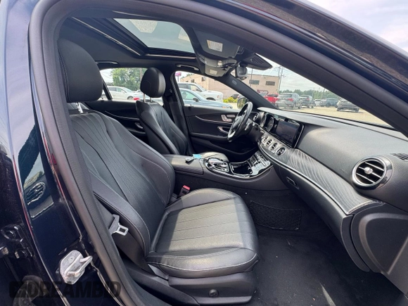 2017 Mercedes-Benz E 300 Luxury with VIN WDDZF4KB8HA193103, listed as a Copart auction lot 64772685 with 138,501 mi miles and Clean title. Bid and sale history available at DreamBid. Image 5.