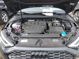 2024 Audi A3 Premium Plus z VIN WAUHUDGY6RA138401, wystawiony jako IAAI lot #41806406 z przebiegiem 4 315 mil mil oraz . Historia ofert i sprzedaży dostępna na DreamBid. Obrazek 10.