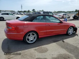 2008 Mercedes-Benz CLK 5.5L with VIN WDBTK72F28T091833, listed as a Copart auction lot 66674544 with 58,699 mi miles and Non Repairable. Bid and sale history available at carsss.com. Image 3.