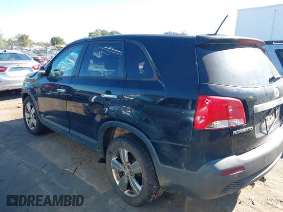 2013 Kia Sorento EX with VIN 5XYKUDA22DG412022, listed as a IAAI auction lot 40567674 with 177,189 mi miles. Bid and sale history available at carsss.com. Image 14.