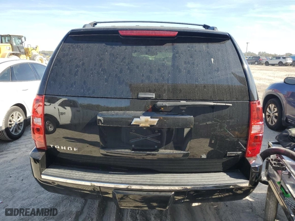2011 Chevrolet Tahoe LTZ with VIN 1GNSCCE03BR350383, listed as a Copart auction lot 43324935 with 181,423 mi miles and Salvage Title. Bid and sale history available at carsss.com. Image 6.