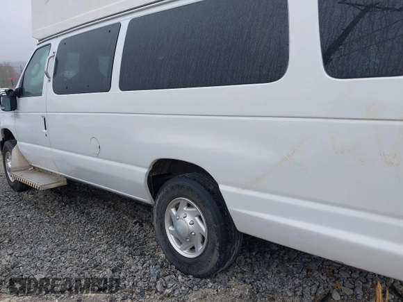 2013 Ford Econoline Cargo Super Duty Commercial with VIN 1FTDS3EL3DDB26190, listed as a IAAI auction lot 40983176 with Not provided miles and . Bid and sale history available at DreamBid. Image 3.