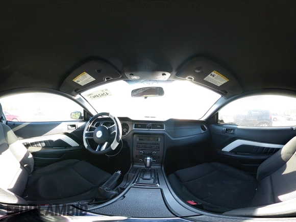 2013 Ford Mustang V6 z VIN 1ZVBP8AM6D5275978, wystawiony jako IAAI lot #42624967 z przebiegiem 134 589 mil mil oraz . Historia ofert i sprzedaży dostępna na DreamBid. Obrazek 19.