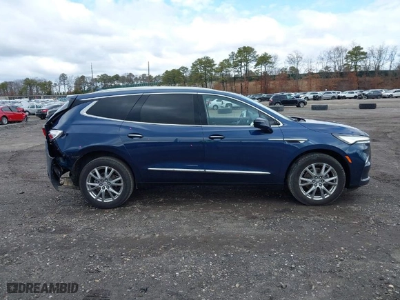 2023 Buick Enclave Essence with VIN 5GAERBKW8PJ163199, listed as a IAAI auction lot 41728374 with 30,260 mi miles. Bid and sale history available at carsss.com. Image 13.