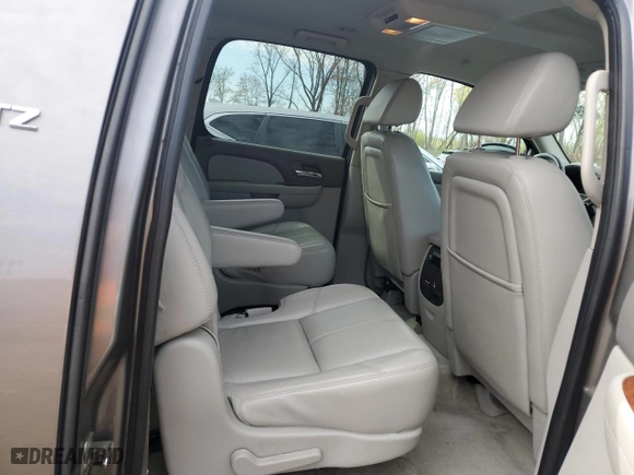 2007 Chevrolet Suburban LT with VIN 3GNFK16387G207034, listed as a Copart auction lot 53916845 with 138,015 mi miles and Salvage Title. Bid and sale history available at carsss.com. Image 10.