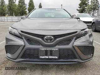 2023 Toyota Camry SE with VIN 4T1G11AK0PU095529, listed as a Copart auction lot 50646675 with 17,240 mi miles and Salvage Title. Bid and sale history available at carsss.com. Image 5.