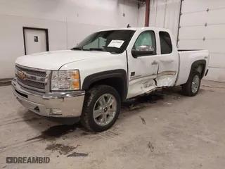 2012 Chevrolet Silverado 1500 LT with VIN 1GCRKSE73CZ336373, listed as a IAAI auction lot 41699061 with 193,651 mi miles. Bid and sale history available at carsss.com. Image 2.