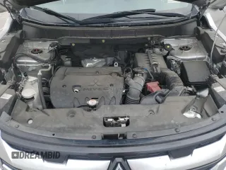 2021 Mitsubishi Outlander SE z VIN JA4APVAU7MU018468, wystawiony jako Copart lot #52331425 z przebiegiem 85 928 mil mil oraz Szkoda całkowita • Salvage title. Historia ofert i sprzedaży dostępna na DreamBid. Obrazek 12.