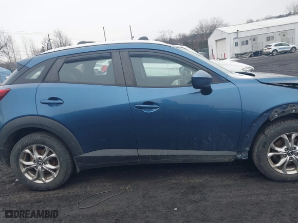 2018 Mazda CX-3 Sport with VIN JM1DKFB74J0320352, listed as a IAAI auction lot 41542089 with 111,017 mi miles. Bid and sale history available at carsss.com. Image 13.