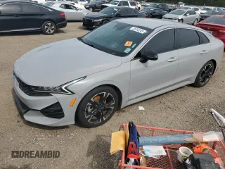 2022 Kia K5 GT-Line z VIN 5XXG64J2XNG149610, wystawiony jako Copart lot #55333245 z przebiegiem Nie podano mil oraz Szkody całkowita. Historia ofert i sprzedaży dostępna na DreamBid. Obrazek 1.