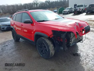 2019 Jeep Cherokee Trailhawk with VIN 1C4PJMBN9KD188928, listed as a IAAI auction lot 41668223 with 81,112 mi miles and . Bid and sale history available at DreamBid. Image 1.