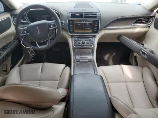 2017 Lincoln Continental Premiere with VIN 1LN6L9VK8H5614546, listed as a Copart auction lot 52828175 with 93,572 mi miles and Clean Title. Bid and sale history available at carsss.com. Image 8.