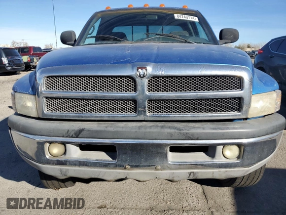 1999 Dodge 2500 с VIN 1B7KF23Z0XJ641988, выставлен на аукционе Copart как лот 84740714 с пробегом 147 277 миль миль и Чистый • Clean title. История ставок и продаж доступна на DreamBid. Изображение 5.