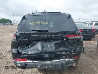 2022 Jeep Grand Cherokee with VIN 1C4RJYB69N8715243, listed as a IAAI auction lot 42319323 with 23,405 mi miles and . Bid and sale history available at DreamBid. Image 17.