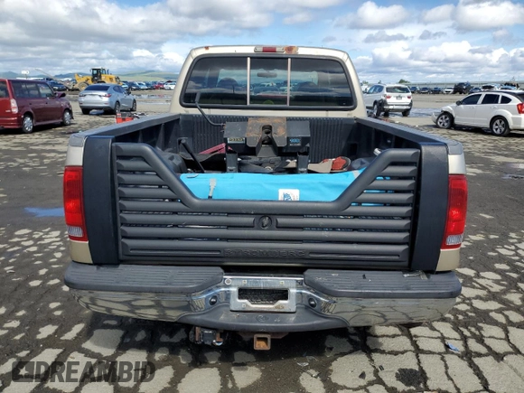 2001 Ford Super Duty F-250 XL with VIN 1FTNW20S81EA81948, listed as a Copart auction lot 49008325 with 211,966 mi miles and Salvage Title. Bid and sale history available at carsss.com. Image 6.