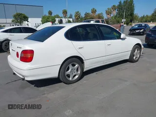 2000 Lexus GS 300 z VIN JT8BD68S5Y0114026, wystawiony jako IAAI lot #42322617 z przebiegiem 141 984 mil mil oraz . Historia ofert i sprzedaży dostępna na DreamBid. Obrazek 4.