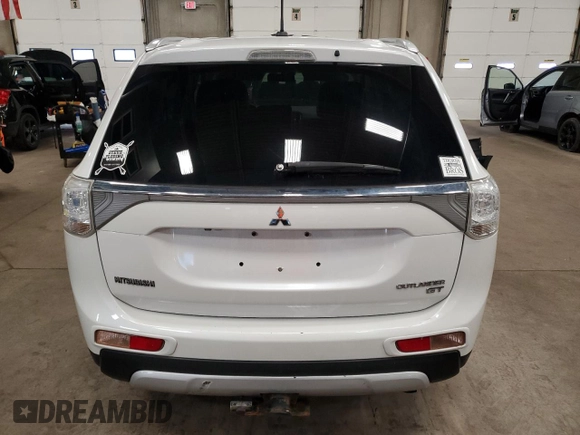 2015 Mitsubishi Outlander GT z VIN JA4JZ4AXXFZ013771, wystawiony jako Copart lot #60136855 z przebiegiem 175 489 mil mil oraz Szkoda całkowita • Salvage title. Historia ofert i sprzedaży dostępna na DreamBid. Obrazek 6.