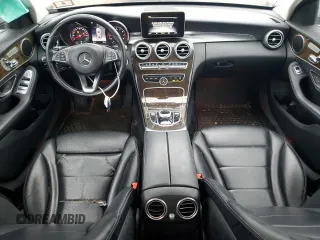 2018 Mercedes-Benz C 300 z VIN 55SWF4KB6JU262668, wystawiony jako Copart lot #55731875 z przebiegiem 115 651 mil mil oraz Szkoda całkowita • Salvage title. Historia ofert i sprzedaży dostępna na DreamBid. Obrazek 8.