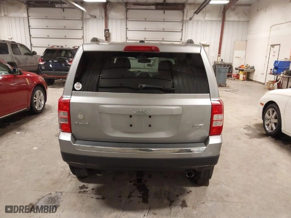 2017 Jeep Patriot High Altitude with VIN 1C4NJRFB5HD129677, listed as a IAAI auction lot 41293485 with 165,768 mi miles. Bid and sale history available at carsss.com. Image 17.