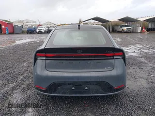 2024 Toyota Prius LE z VIN JTDADABU4R3015000, wystawiony jako IAAI lot #41147221 z przebiegiem 4 411 mil mil oraz . Historia ofert i sprzedaży dostępna na DreamBid. Obrazek 17.