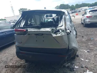 2022 Toyota RAV4 Hybrid XLE z VIN 4T3RWRFV7NU063922, wystawiony jako IAAI lot #42585891 z przebiegiem Nie podano mil oraz . Historia ofert i sprzedaży dostępna na DreamBid. Obrazek 19.