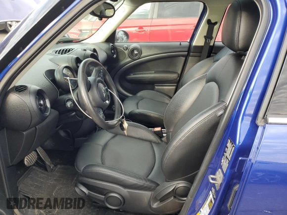 2015 MINI Countryman S z VIN WMWZC5C52FWP42972, wystawiony jako Copart lot #48931585 z przebiegiem 105 566 mil mil oraz Szkoda całkowita • Salvage title. Historia ofert i sprzedaży dostępna na DreamBid. Obrazek 7.