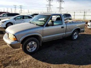 2002 GMC Sonoma SLS with VIN 1GTCS14W828187293, listed as a Copart auction lot 79711684 with 0 mi miles and Salvage Title. Bid and sale history available at carsss.com. Image 1.