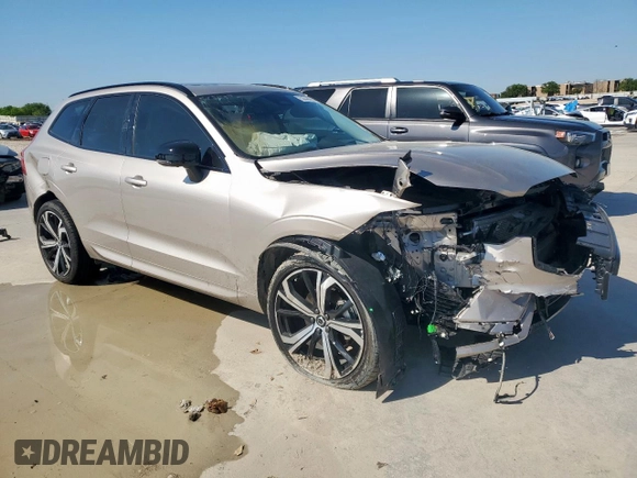 2024 Volvo XC60 Ultimate Dark Theme с VIN YV4L12RM0R1933865, выставлен на аукционе Copart как лот 52243825 с пробегом 5 887 миль миль и Списание • Salvage title. История ставок и продаж доступна на DreamBid. Изображение 4.