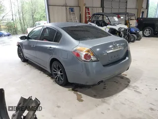 2010 Nissan Altima 2.5 S with VIN 1N4AL2AP6AN441256, listed as a IAAI auction lot 41977274 with 198,343 mi miles. Bid and sale history available at carsss.com. Image 3.