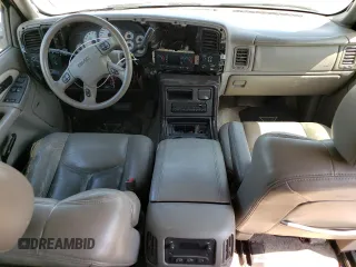 2003 GMC Sierra Denali z VIN 2GTFK69U831158334, wystawiony jako Copart lot #66320714 z przebiegiem Nie podano mil oraz Szkody całkowita. Historia ofert i sprzedaży dostępna na DreamBid. Obrazek 8.