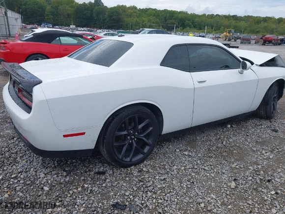 2019 Dodge Challenger GT with VIN 2C3CDZJG1KH708679, listed as a IAAI auction lot 40426100 with 52,949 mi miles. Bid and sale history available at carsss.com. Image 4.