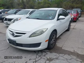 2011 Mazda Mazda6 i Sport with VIN 1YVHZ8BH7B5M09039, listed as a IAAI auction lot 41917414 with 134,688 mi miles. Bid and sale history available at carsss.com. Image 2.