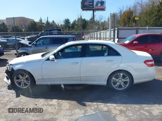 2013 Mercedes-Benz E 350 Luxury with VIN WDDHF5KB1DA732544, listed as a IAAI auction lot 41670435 with 125,517 mi miles and . Bid and sale history available at DreamBid. Image 15.