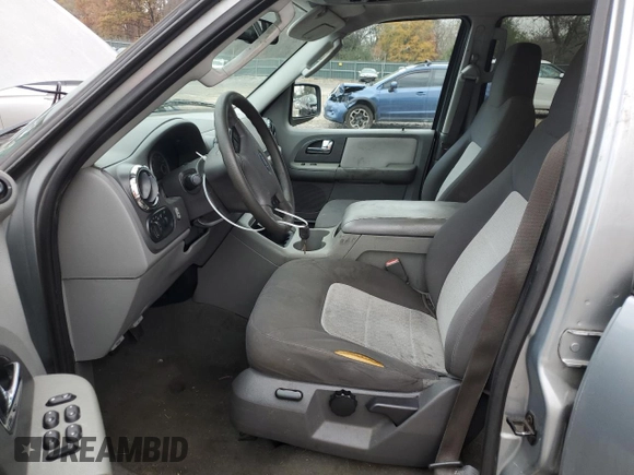 2006 Ford Expedition Special Service with VIN 1FMPU16506LA26290, listed as a Copart auction lot 82591474 with 228,313 mi miles and Clean title. Bid and sale history available at DreamBid. Image 7.