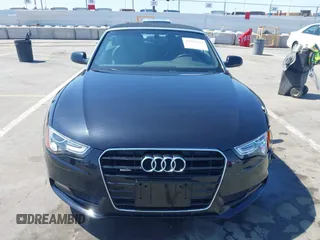 2014 Audi A5 Premium Plus z VIN WAULFAFHXEN010699, wystawiony jako IAAI lot #41868013 z przebiegiem 40 305 mil mil oraz . Historia ofert i sprzedaży dostępna na DreamBid. Obrazek 12.