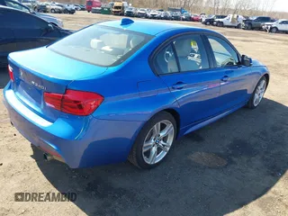 2017 BMW 3 Series 340i xDrive with VIN WBA8B7C5XHK806485, listed as a IAAI auction lot 41833087 with 113,236 mi miles. Bid and sale history available at carsss.com. Image 4.