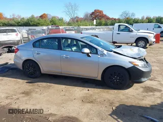 2012 Honda Civic LX z VIN 19XFB2F58CE107540, wystawiony jako IAAI lot #40812255 z przebiegiem 155 402 mil mil oraz . Historia ofert i sprzedaży dostępna na DreamBid. Obrazek 13.